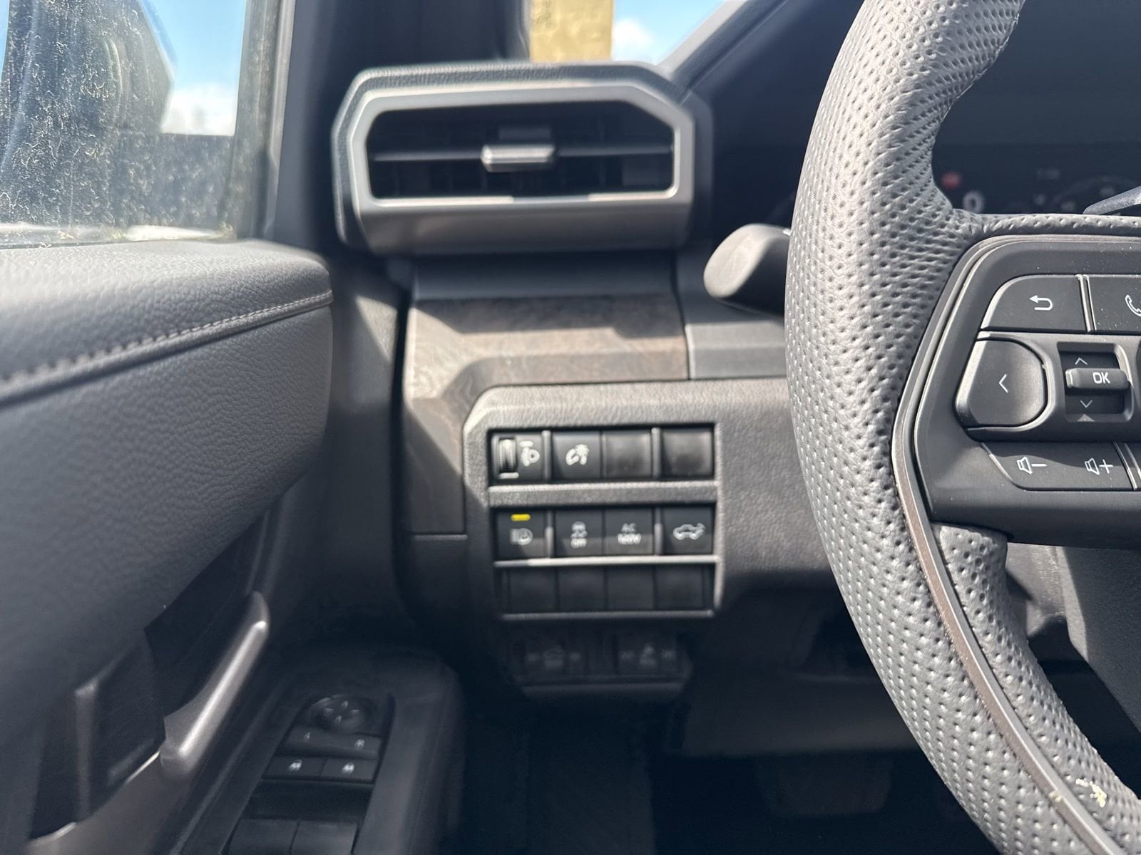 2026 Toyota Tacoma Limited - Photo 22