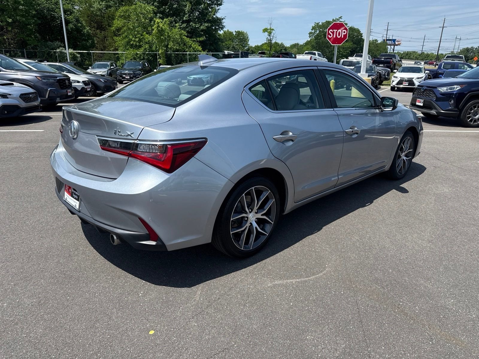 Thumbnail: 2022 Acura ILX - 4