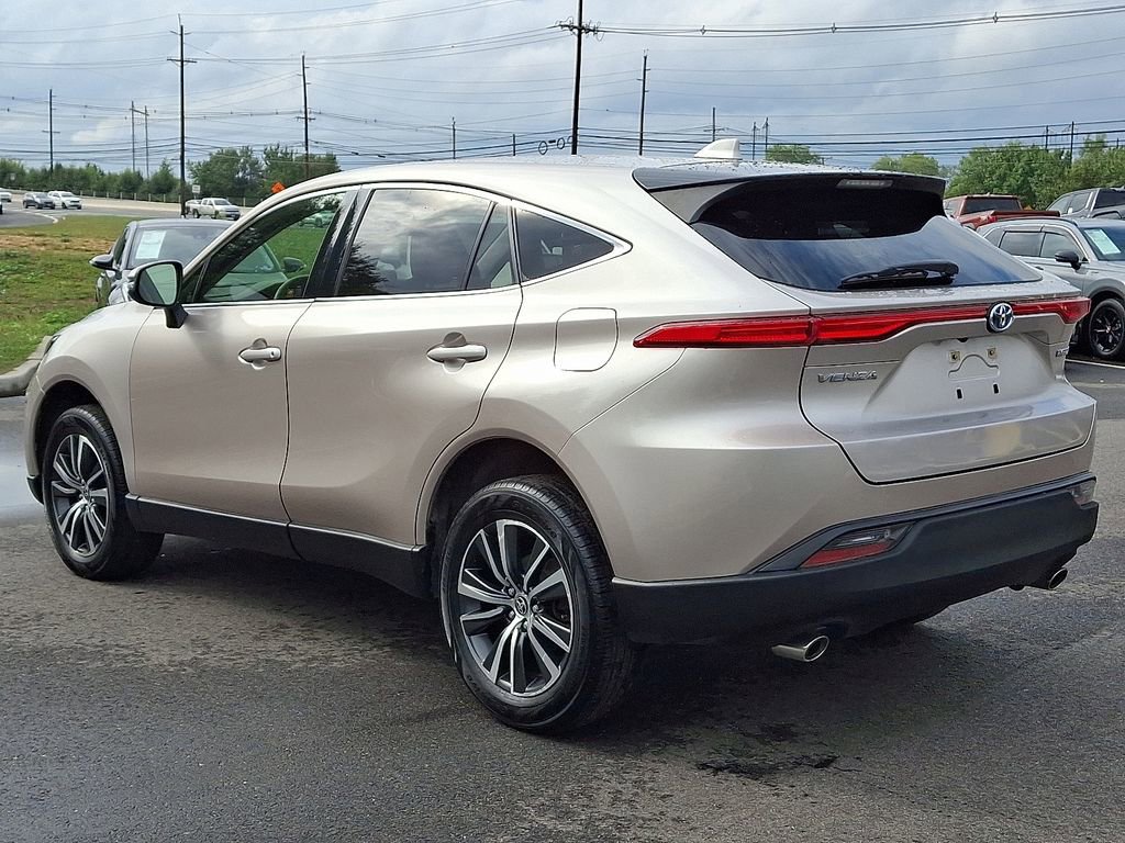 Thumbnail: 2021 Toyota Venza - 13
