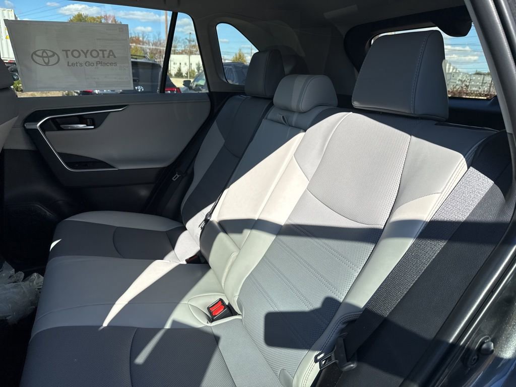 Thumbnail: 2025 Toyota RAV4 - 12