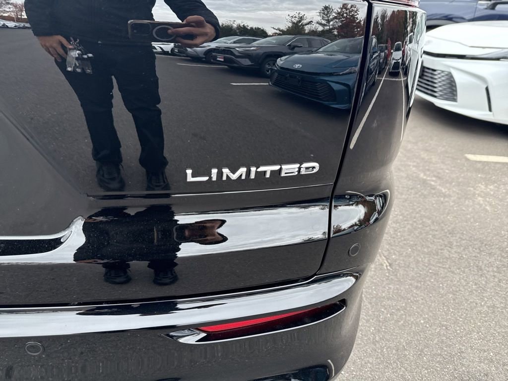 Thumbnail: 2025 Toyota Crown Signia - 7