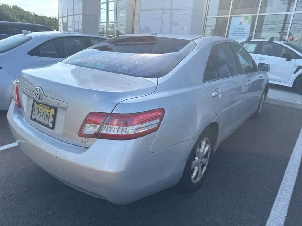 Thumbnail: 2011 Toyota Camry - 3