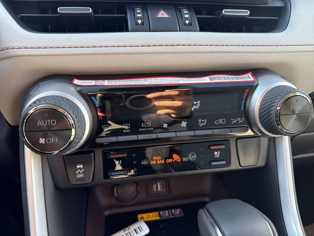 Thumbnail: 2025 Toyota RAV4 - 19