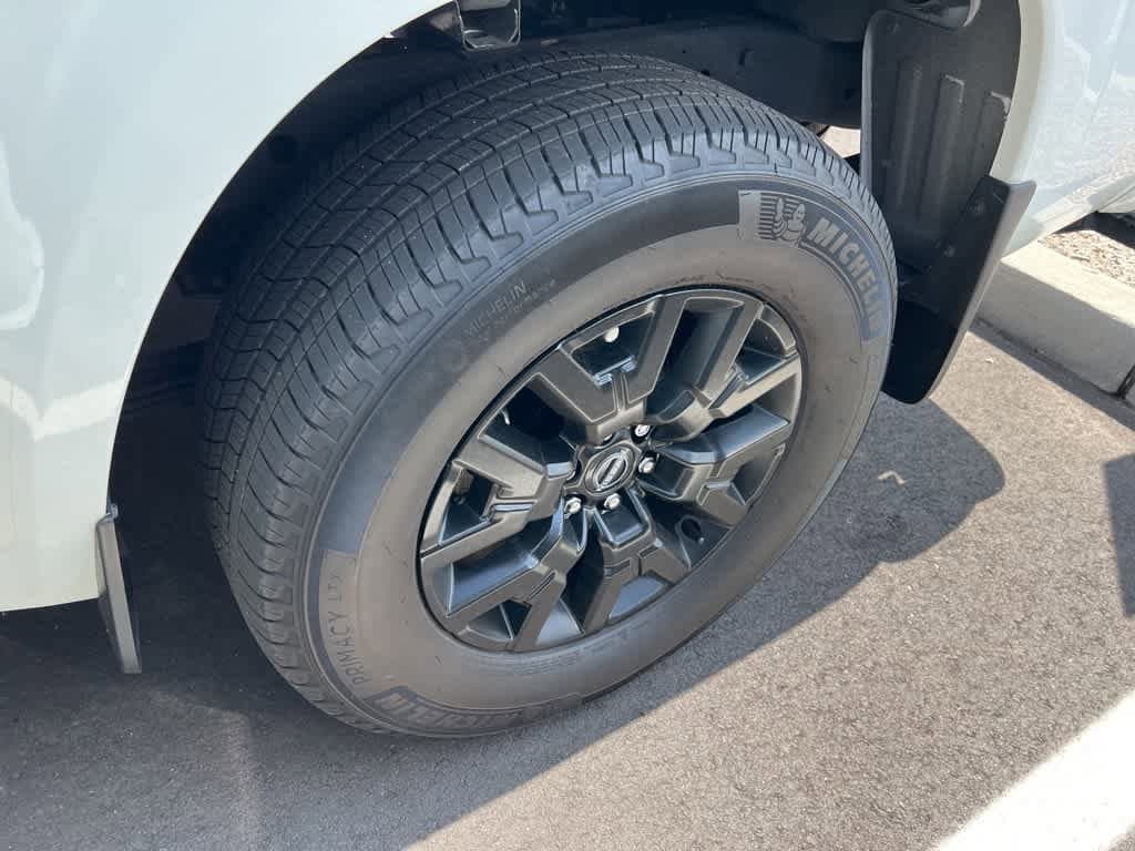 Thumbnail: 2023 Nissan Frontier - 26