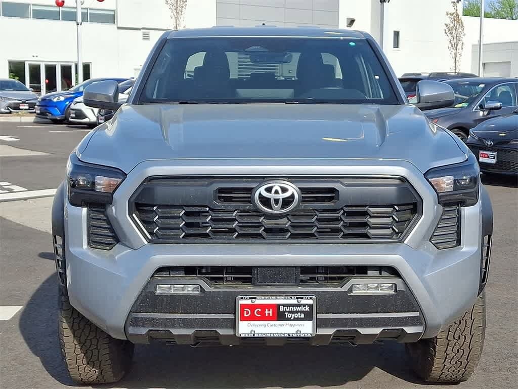 2025 Toyota Tacoma TRD Off-Road 2