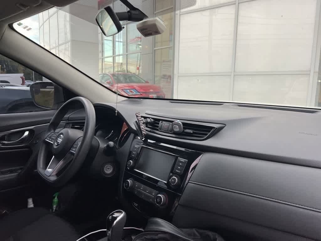 Thumbnail: 2018 Nissan Rogue - 6