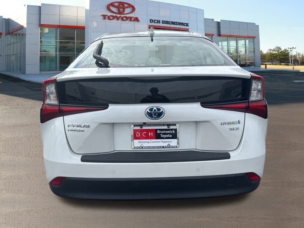 Thumbnail: 2022 Toyota Prius - 6