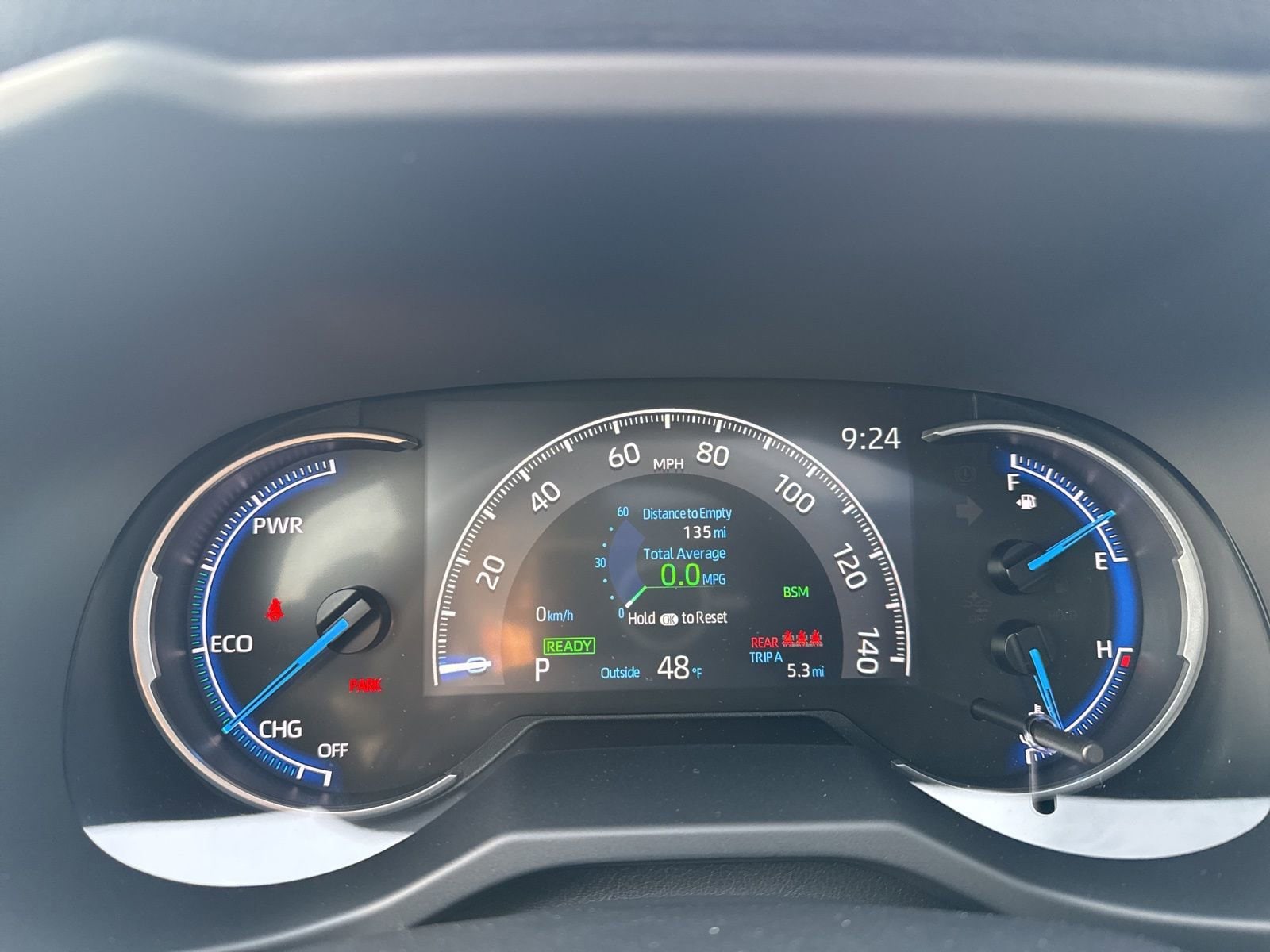 Thumbnail: 2025 Toyota RAV4 - 24