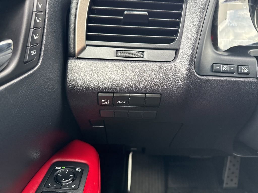 Thumbnail: 2020 Lexus RX - 33