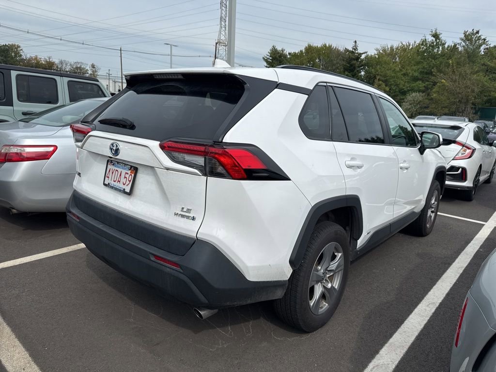 2022 Toyota RAV4 Hybrid LE photo 3