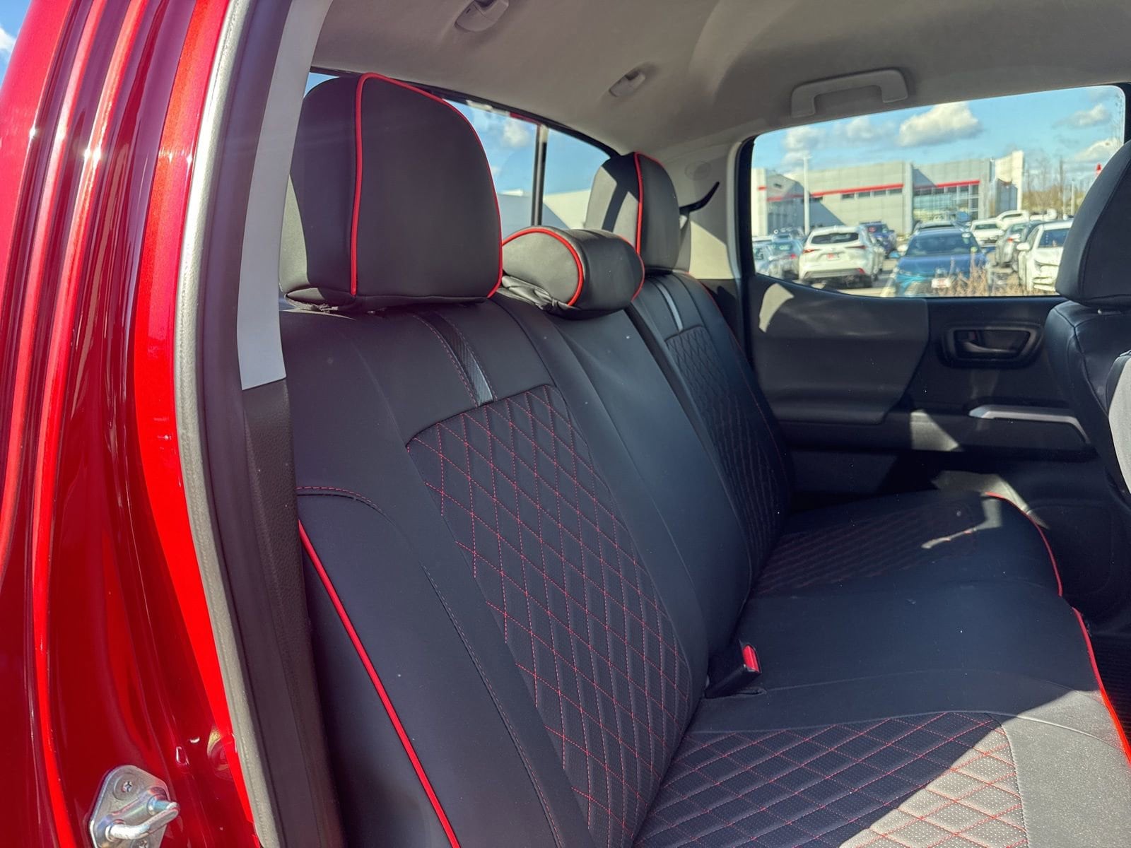 Thumbnail: 2021 Toyota Tacoma - 25