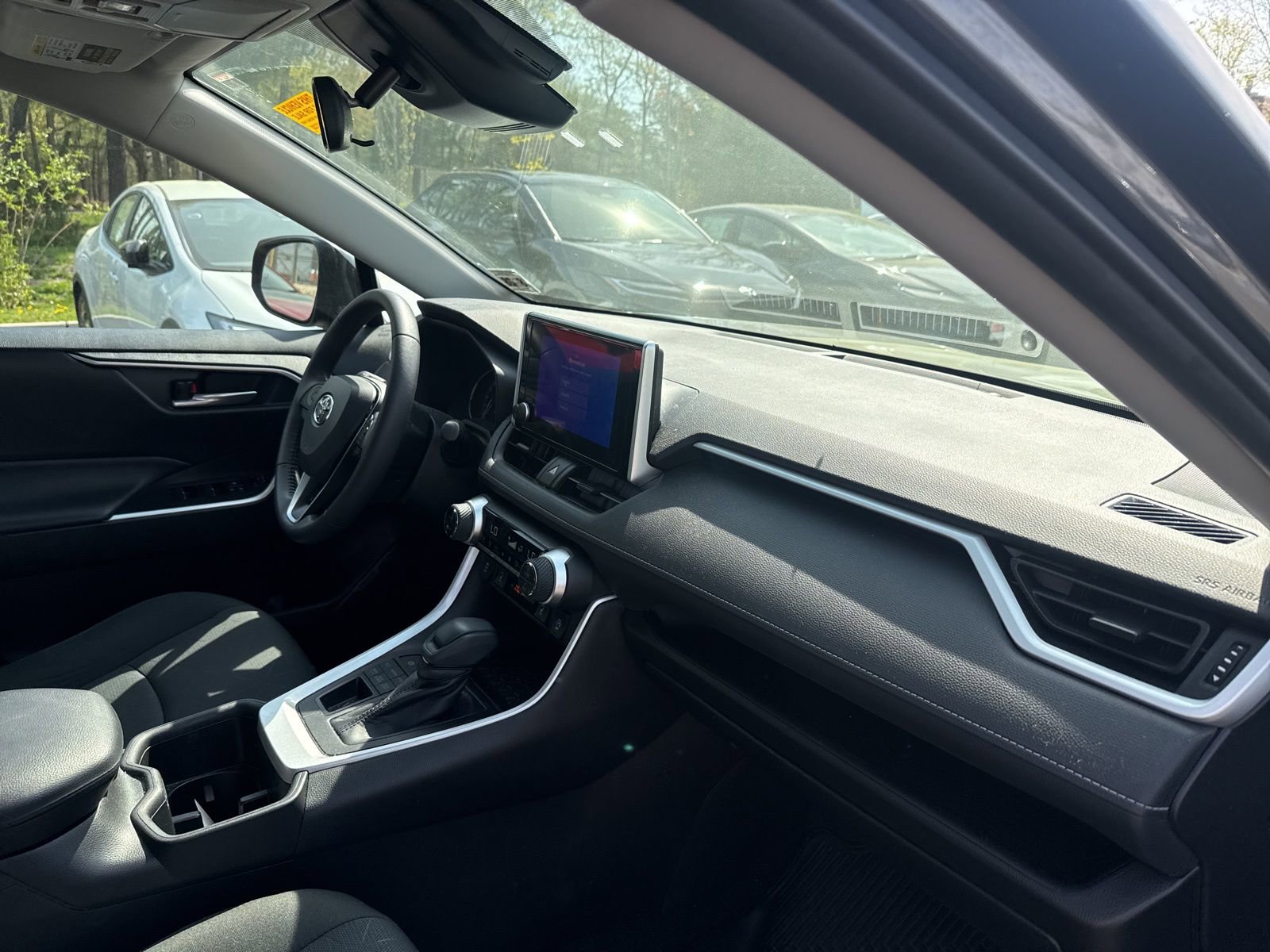 Thumbnail: 2023 Toyota RAV4 - 21