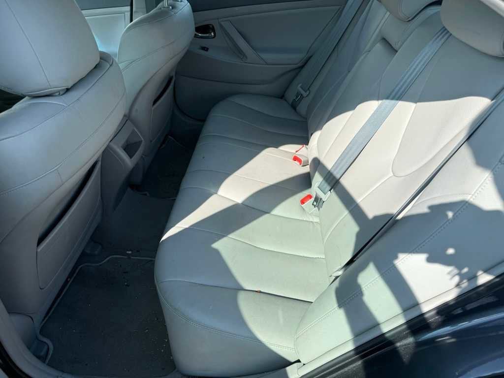 Thumbnail: 2011 Toyota Camry - 6