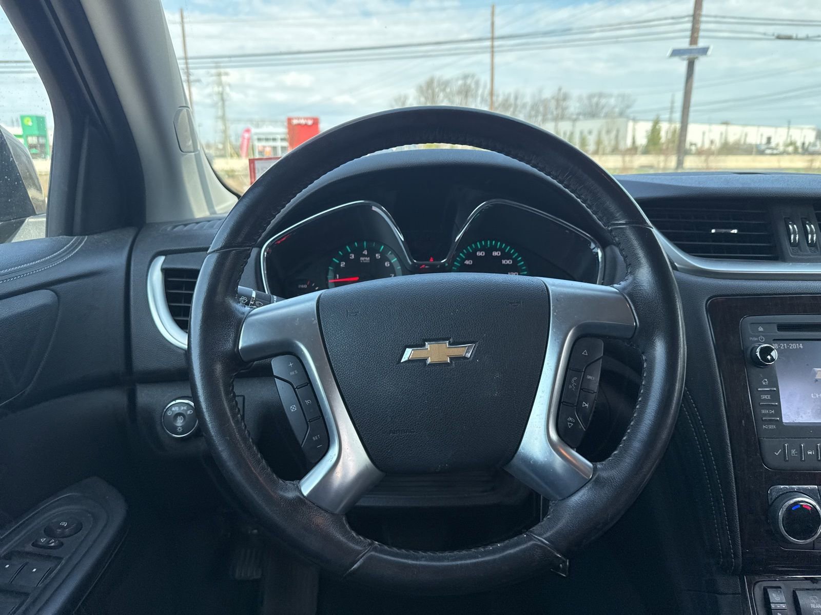 Thumbnail: 2017 Chevrolet Traverse - 25