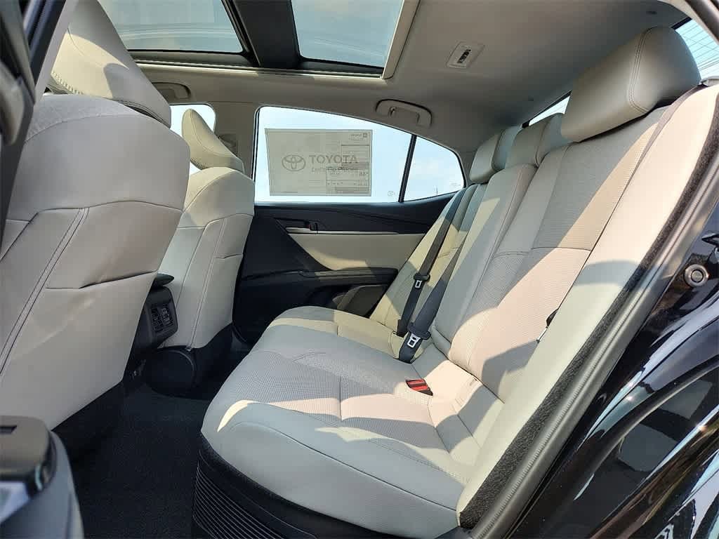Thumbnail: 2025 Toyota Camry - 6