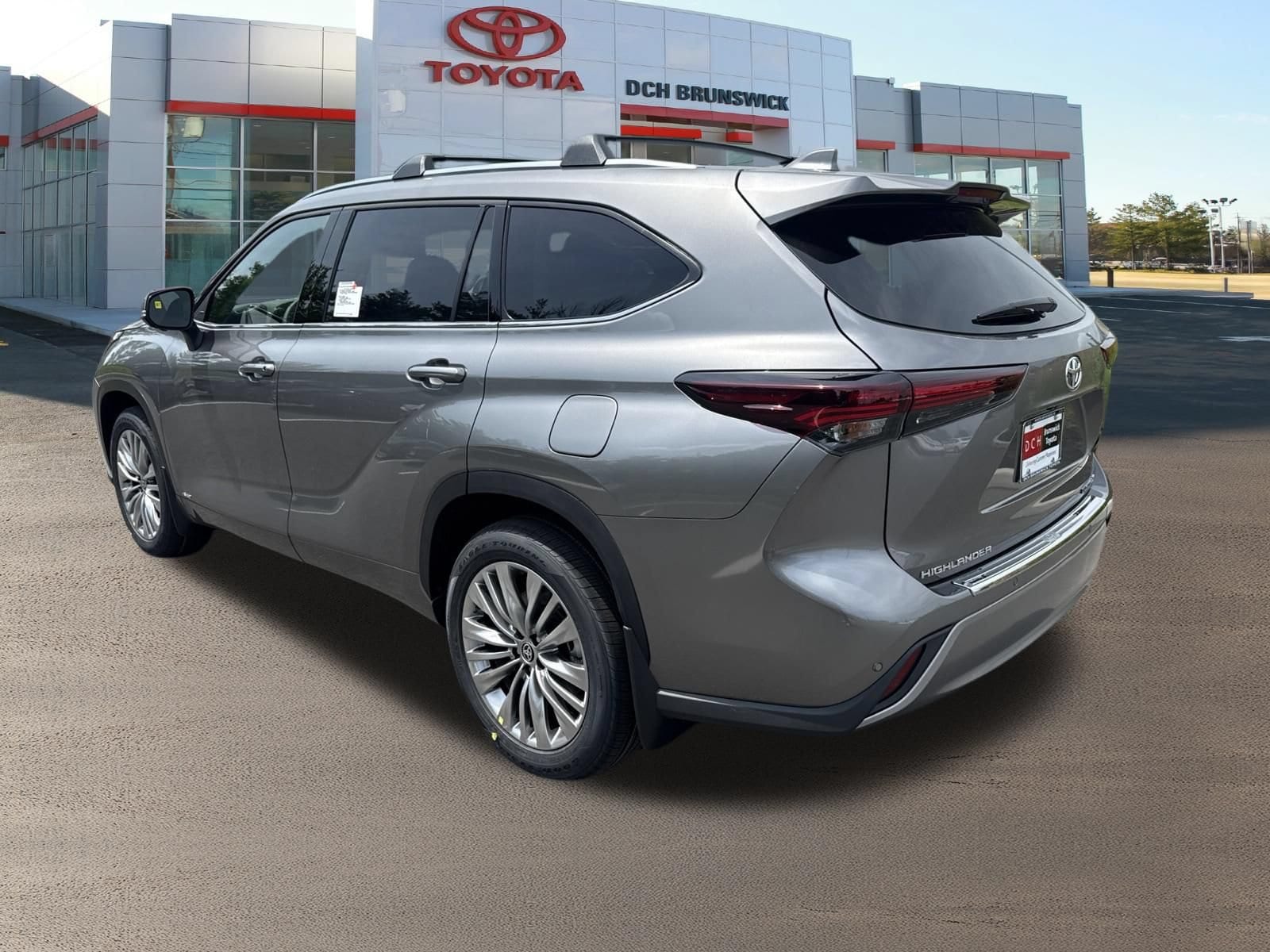 Thumbnail: 2026 Toyota Highlander - 6