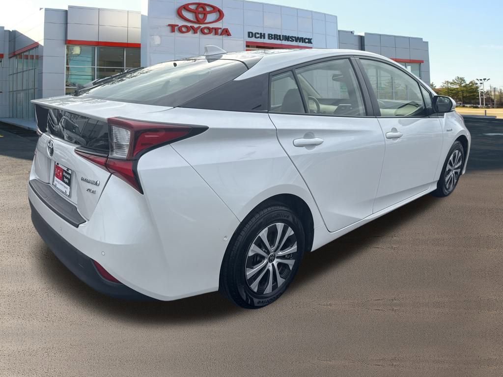 Thumbnail: 2022 Toyota Prius - 5
