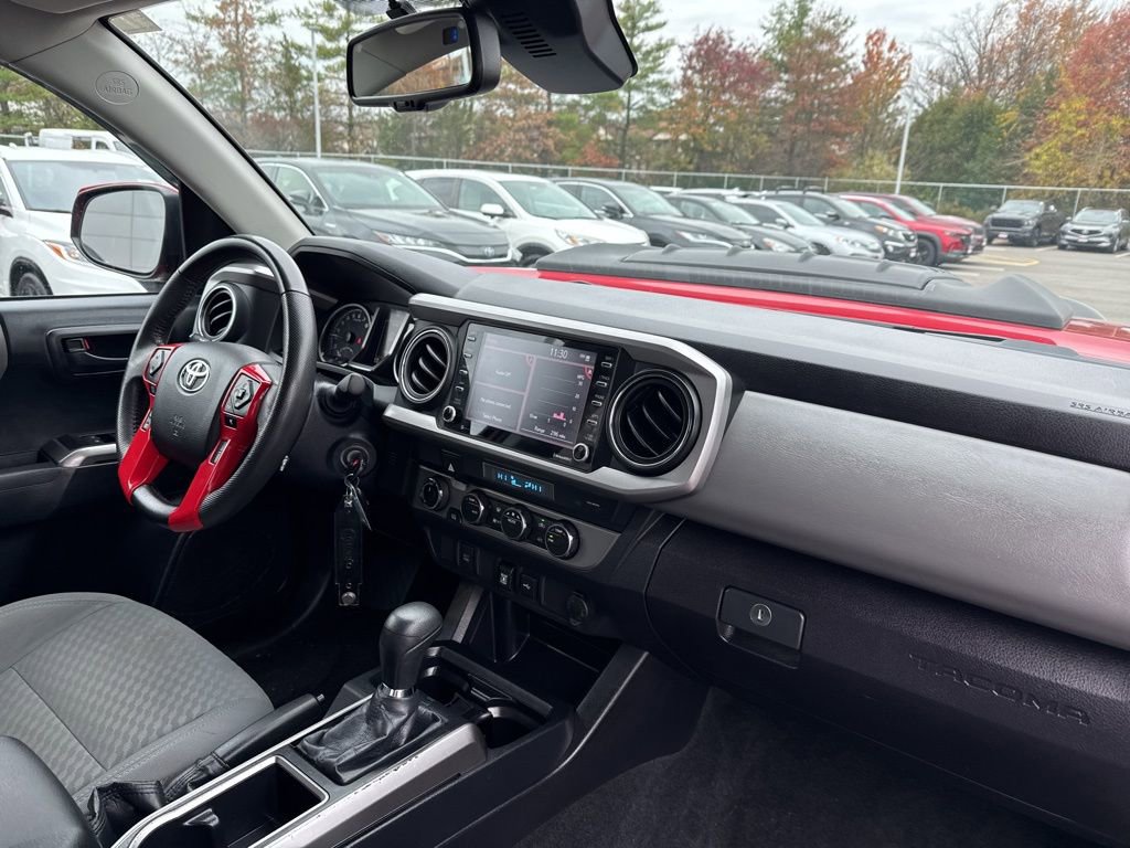 Thumbnail: 2021 Toyota Tacoma - 22