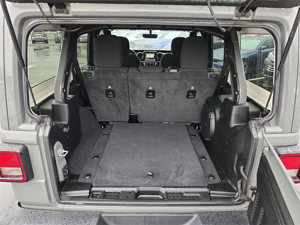 Thumbnail: 2020 Jeep Wrangler - 33