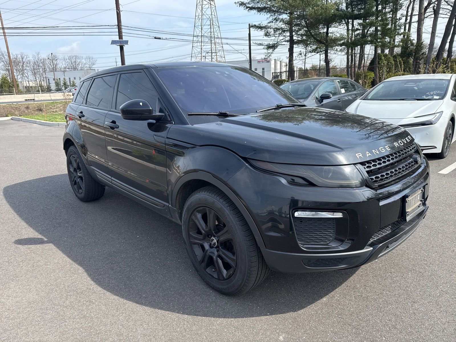 Thumbnail: 2019 Land Rover Range Rover Evoque - 3