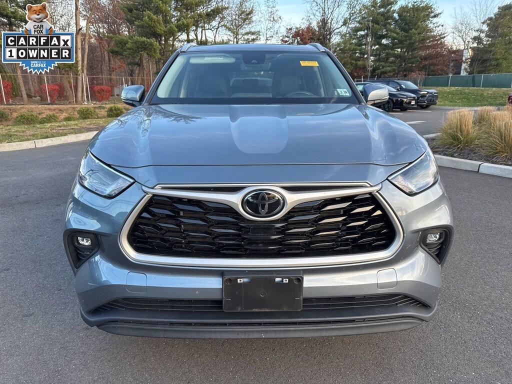 Used 2023 Toyota Highlander L SUV