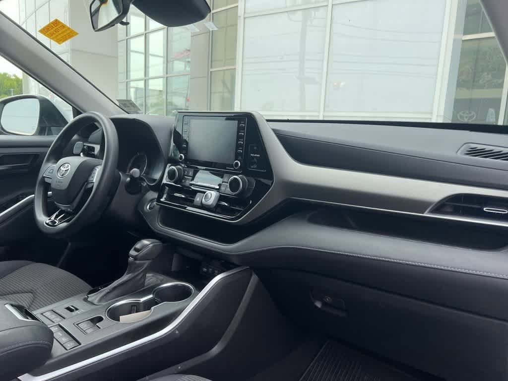 2021 Toyota Highlander L 17