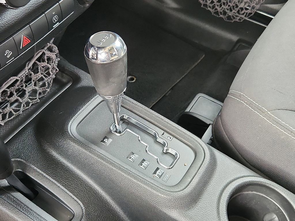 Thumbnail: 2013 Jeep Wrangler - 22