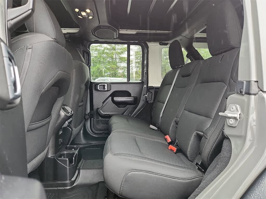 Thumbnail: 2020 Jeep Wrangler - 16