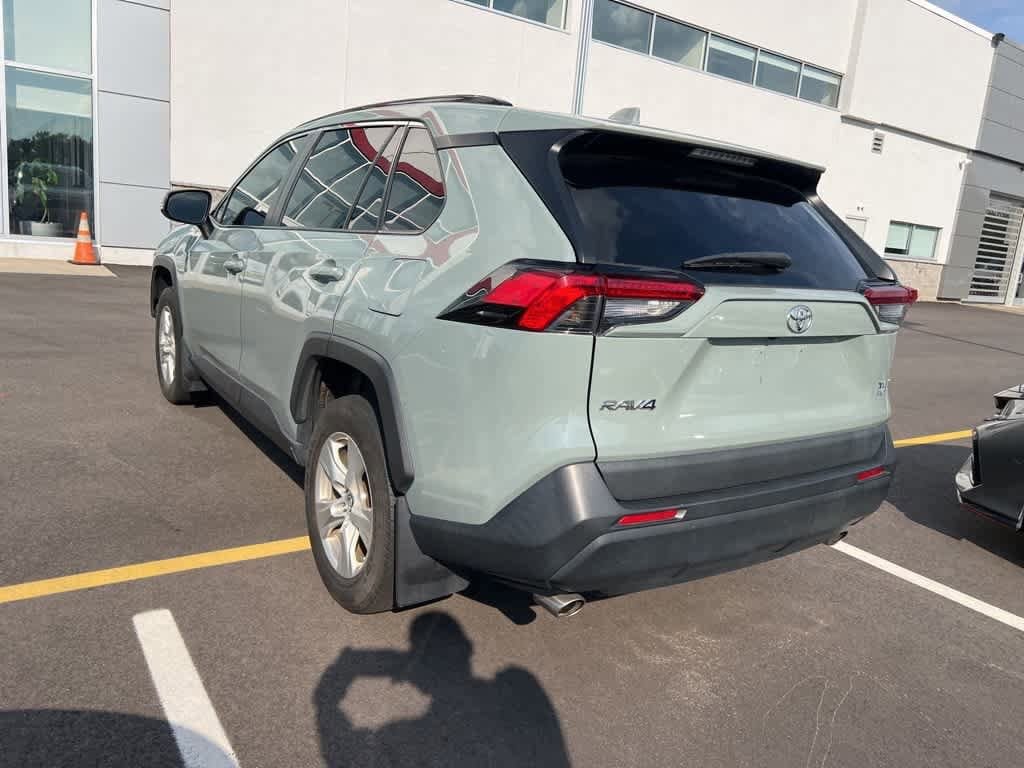 Thumbnail: 2019 Toyota RAV4 - 4