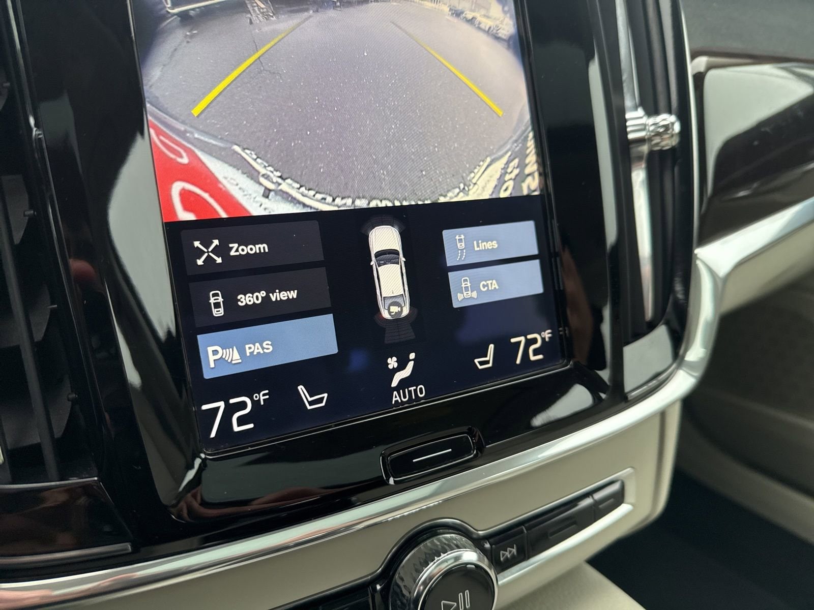 Thumbnail: 2017 Volvo S90 - 28