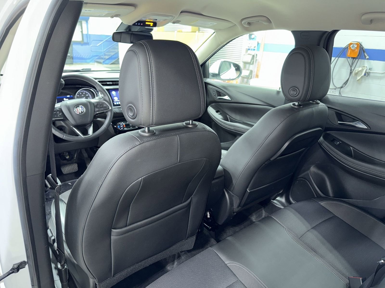 Thumbnail: 2023 Buick Encore GX - 32