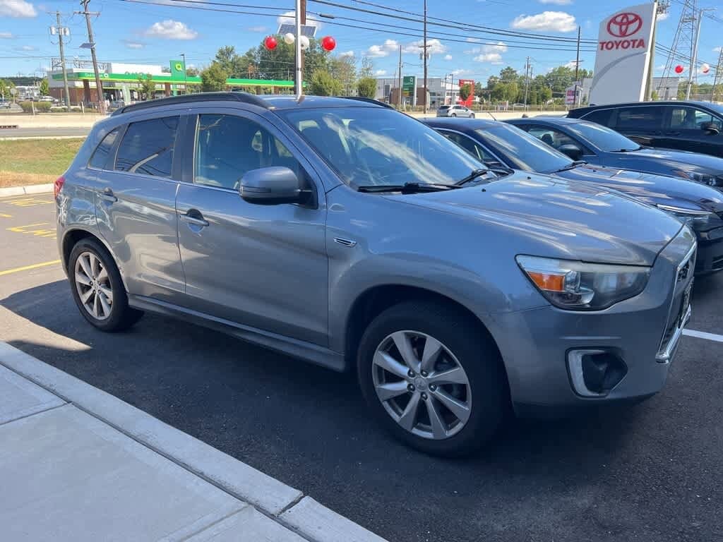 Thumbnail: 2015 Mitsubishi Outlander Sport - 2