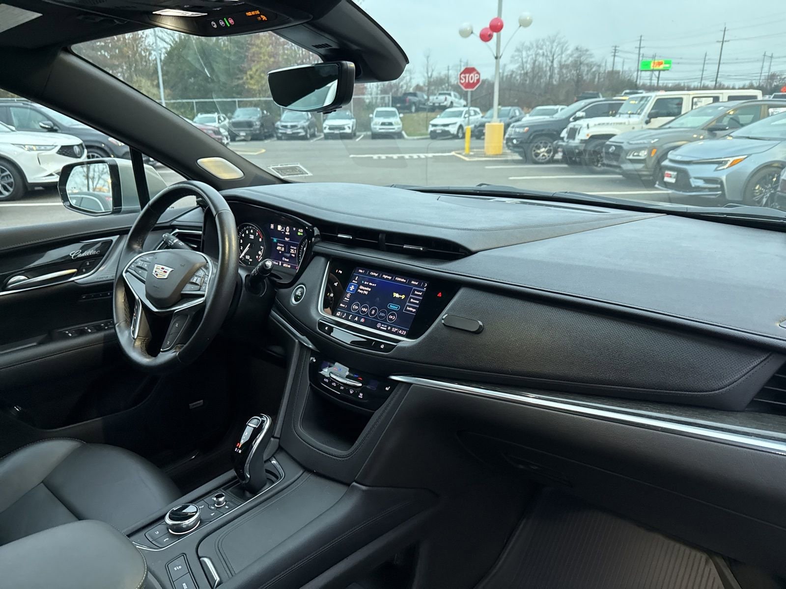 Thumbnail: 2023 Cadillac XT5 - 25