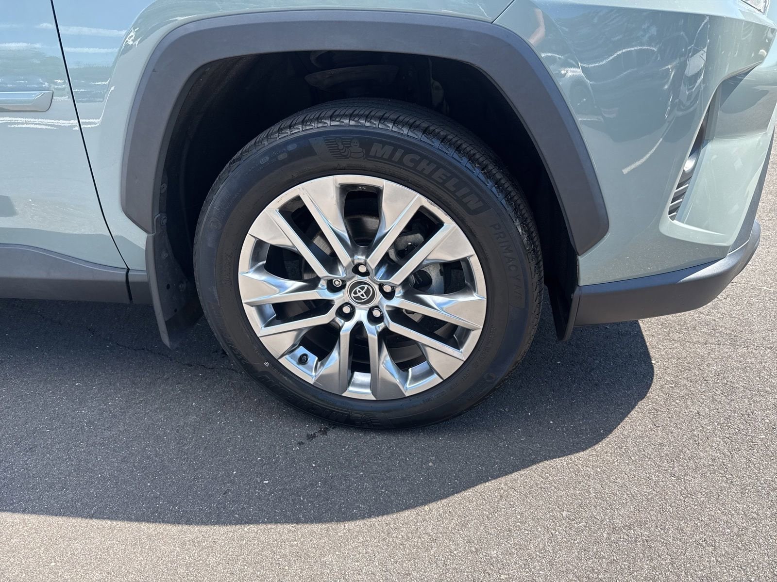 Thumbnail: 2021 Toyota RAV4 - 18