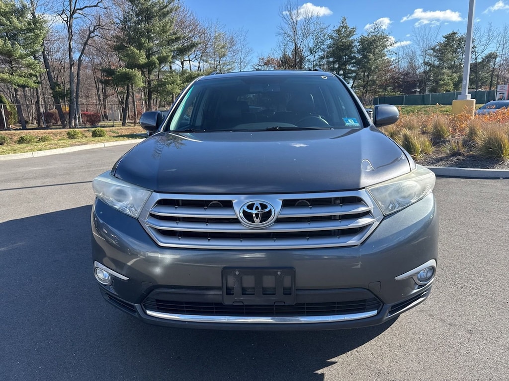 Used 2012 Toyota Highlander SE V6 AWD SUV