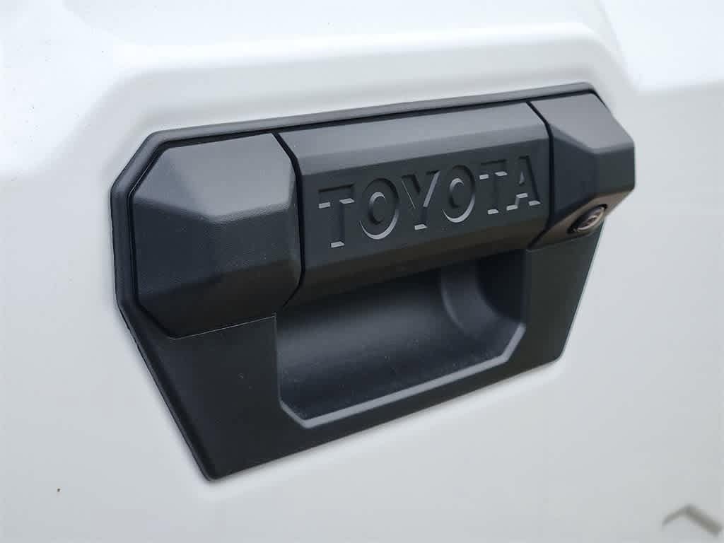 Thumbnail: 2025 Toyota Tacoma - 17
