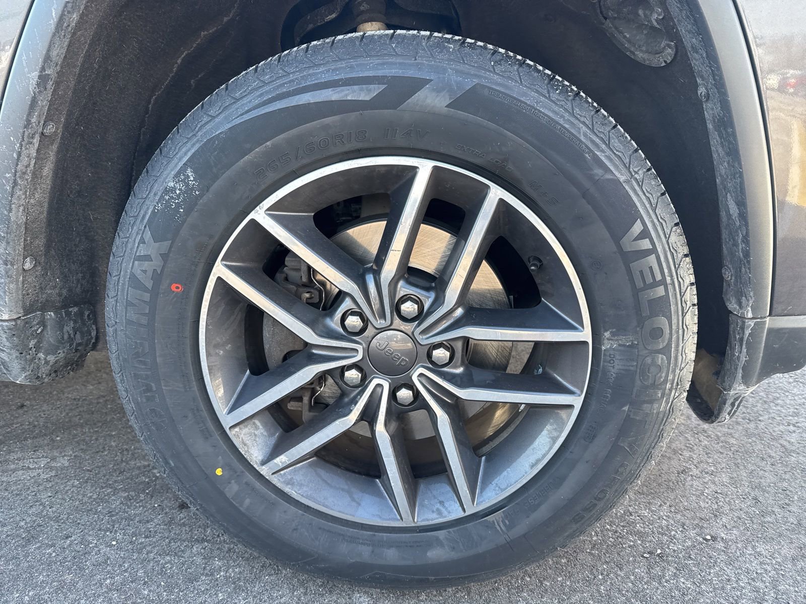 Thumbnail: 2019 Jeep Grand Cherokee - 15