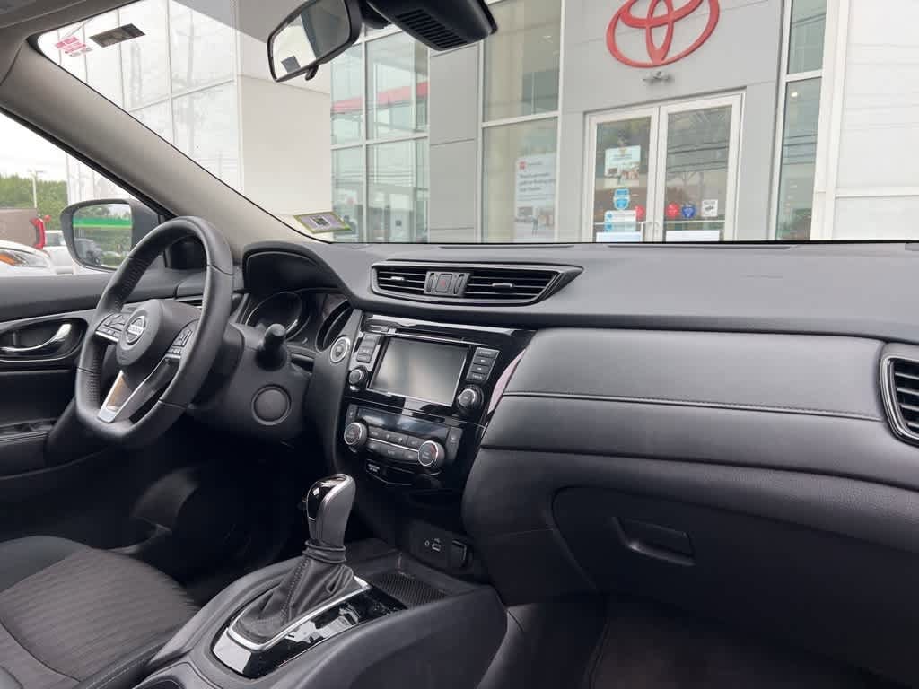 2019 Nissan Rogue SV 15