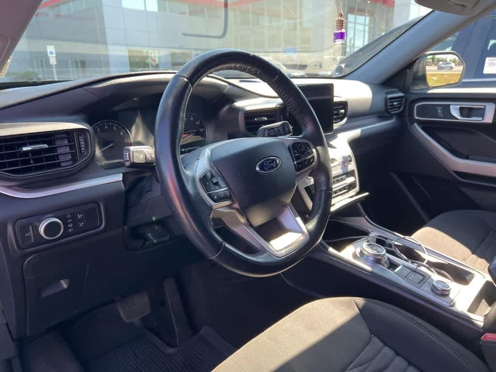 Thumbnail: 2020 Ford Explorer - 6