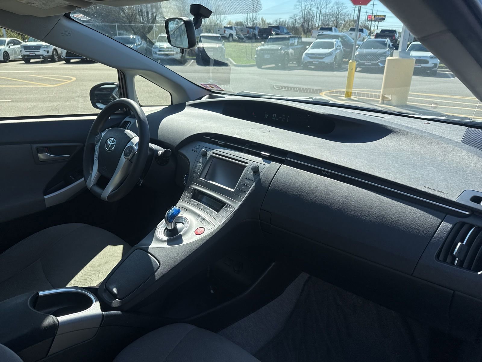 Thumbnail: 2015 Toyota Prius - 21