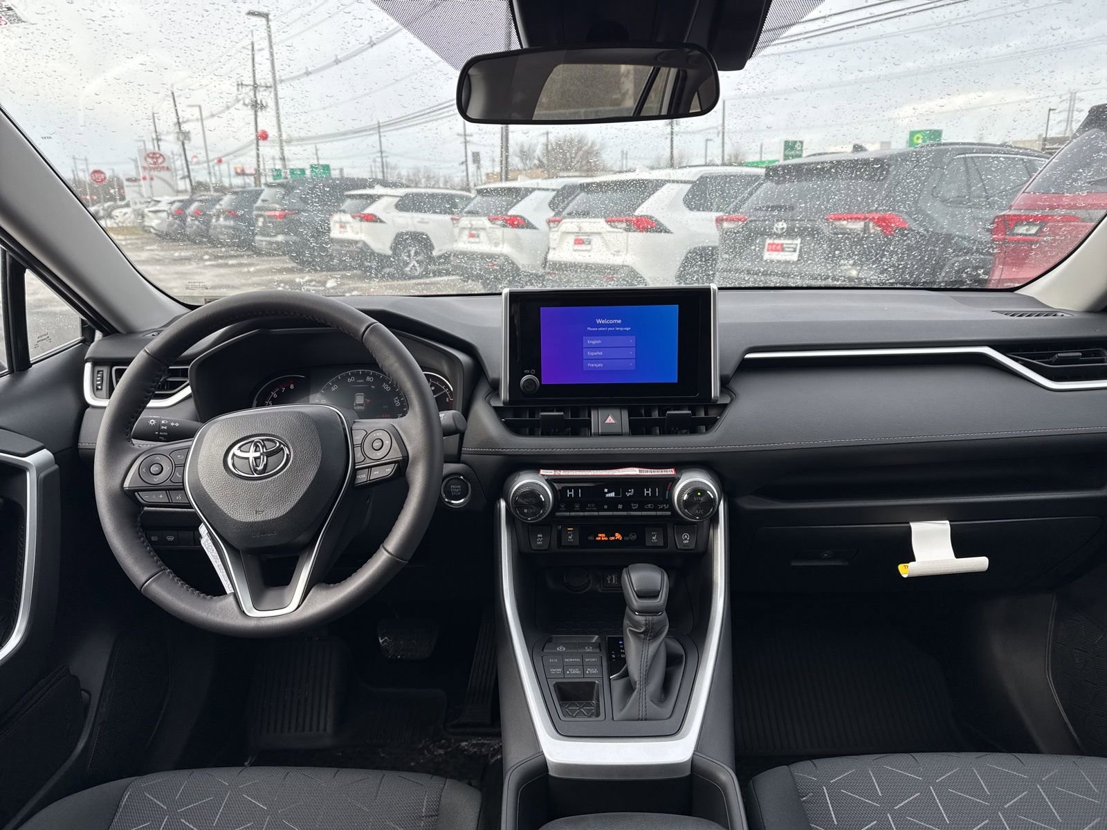 Thumbnail: 2025 Toyota RAV4 - 17