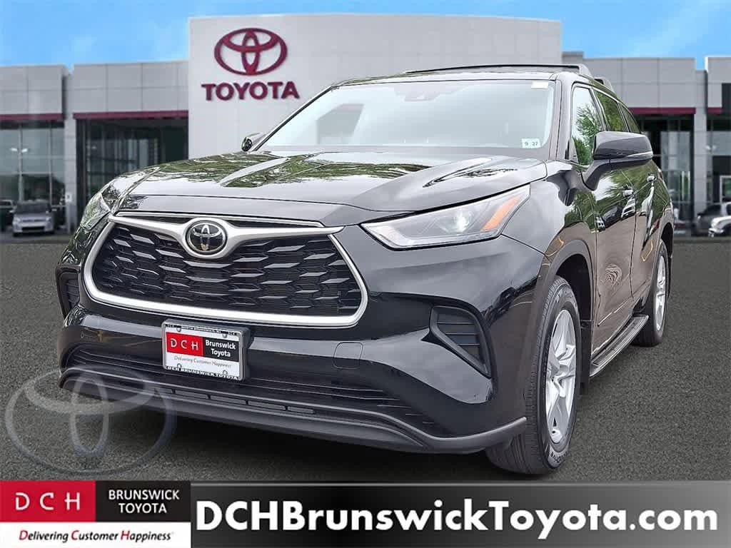 Thumbnail: 2022 Toyota Highlander - 1
