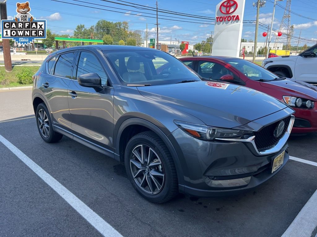 2017 Mazda CX-5 Grand Touring photo 2