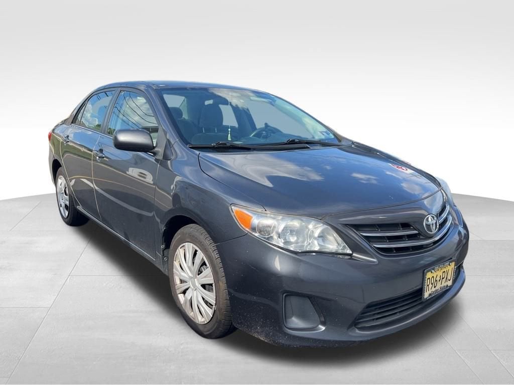Thumbnail: 2013 Toyota Corolla - 2