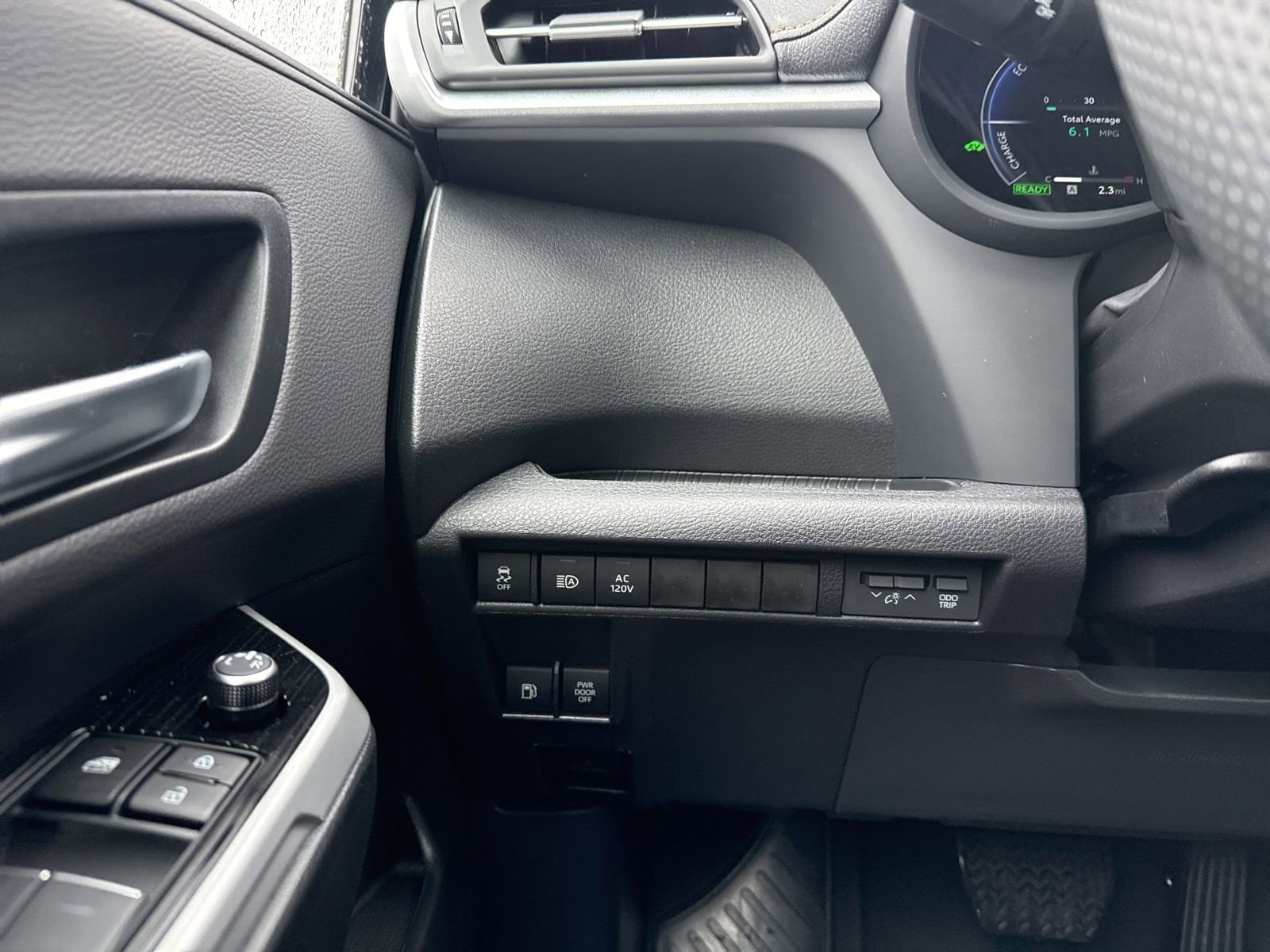 Thumbnail: 2026 Toyota Sienna - 26