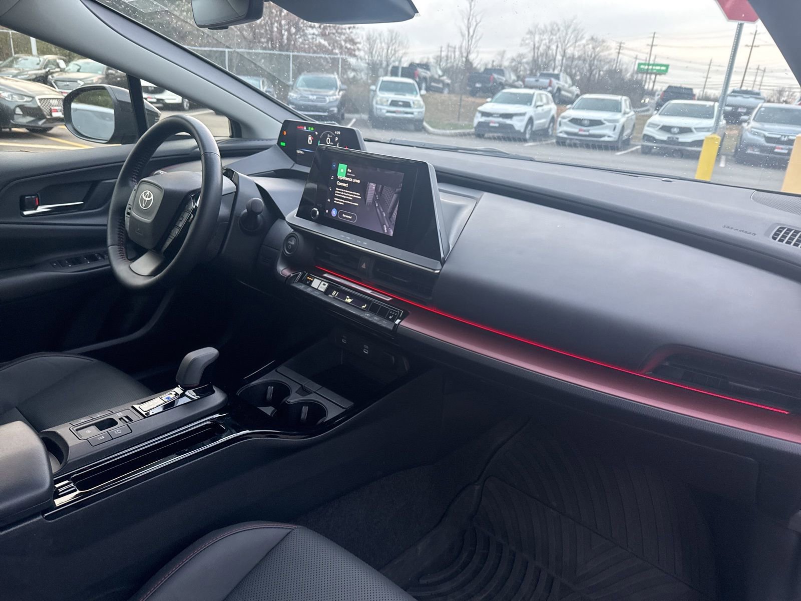 Thumbnail: 2023 Toyota Prius Prime - 21