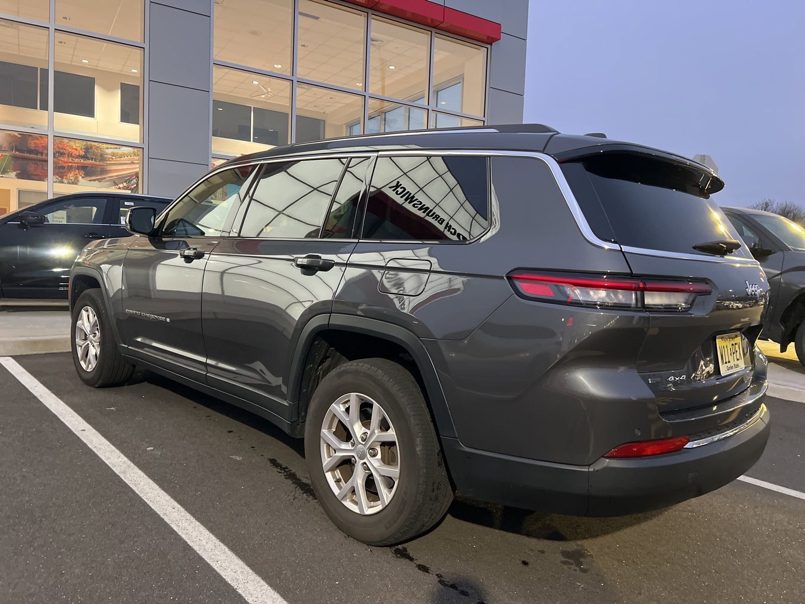 Thumbnail: 2021 Jeep Grand Cherokee L - 5