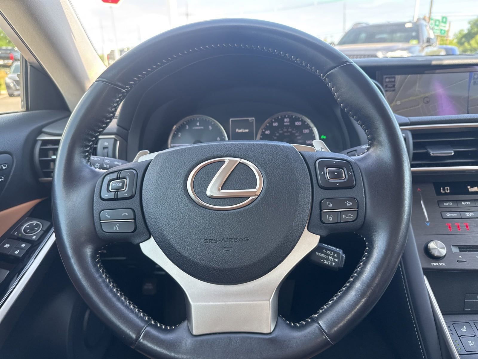 Thumbnail: 2020 Lexus IS - 24