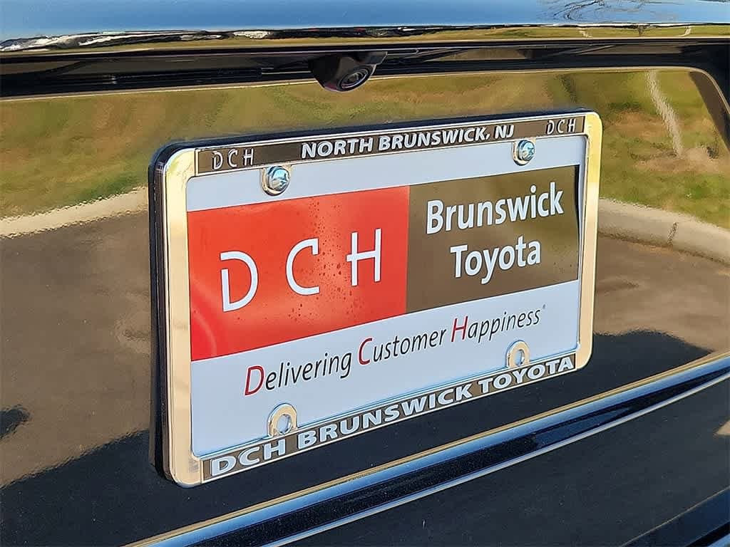 Thumbnail: 2022 Toyota Highlander - 36