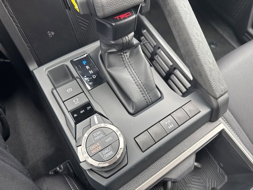 Thumbnail: 2025 Toyota Tacoma - 25